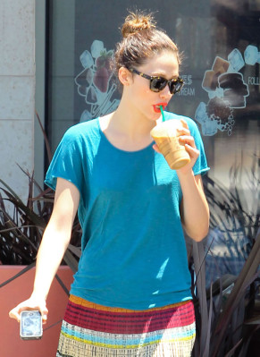 Emmy Rossum pic #509229