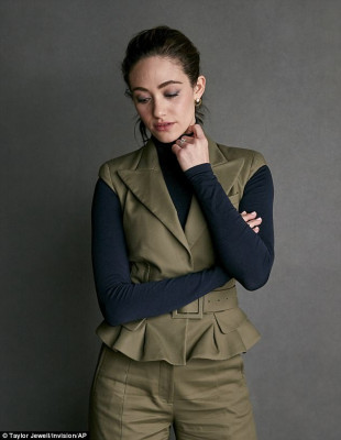 Emmy Rossum pic #1003641