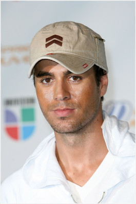 photo 4 in Enrique Iglesias gallery [id463520] 2012-03-26 00:00:00