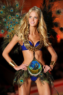 Erin Heatherton pic #356146