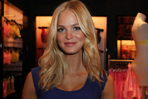 Erin Heatherton pic #462518
