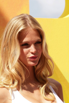 Erin Heatherton pic #454055