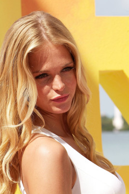 Erin Heatherton pic #454054