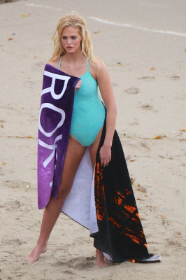 Erin Heatherton pic #750586