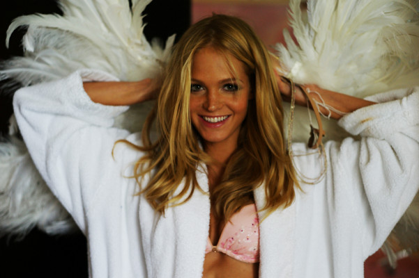 Erin Heatherton pic #480216