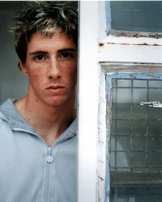photo 3 in Fernando Torres gallery [id320965] 2010-12-29 00:00:00