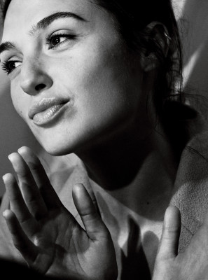 Gal Gadot pic #1328477
