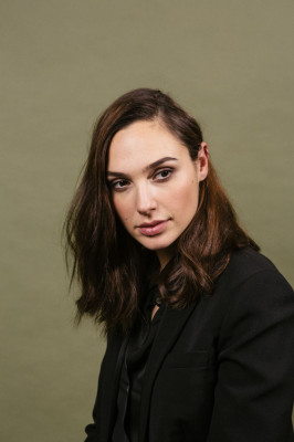 Gal Gadot pic #954081