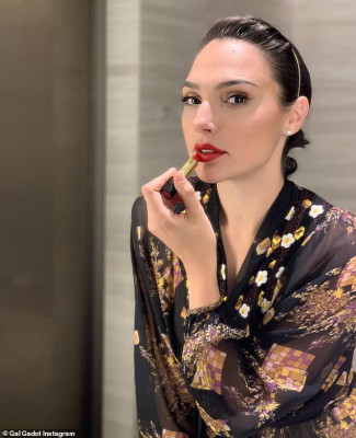Gal Gadot pic #1122169
