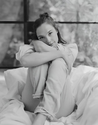 Gal Gadot pic #1286991