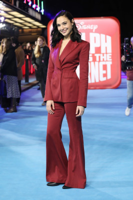 Gal Gadot pic #1086974