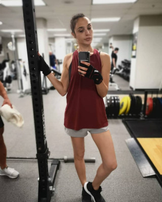 Gal Gadot pic #1069182