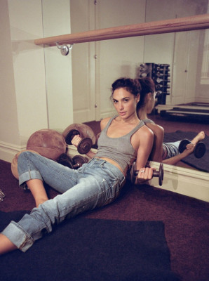 Gal Gadot pic #993034