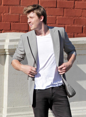 Garrett Hedlund pic #440219