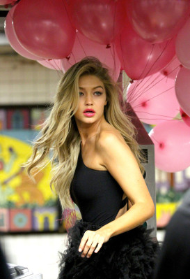 Gigi Hadid pic #771189