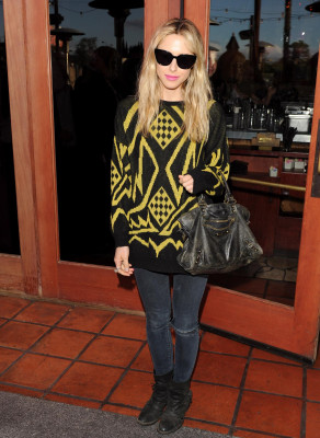 Gillian Zinser pic #465731