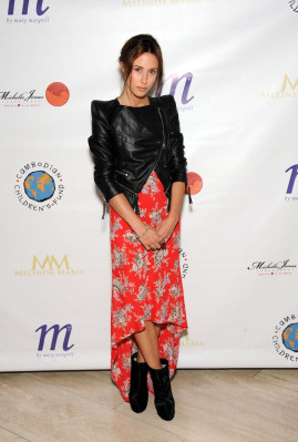 photo 7 in Gillian Zinser gallery [id483833] 2012-05-02 00:00:00