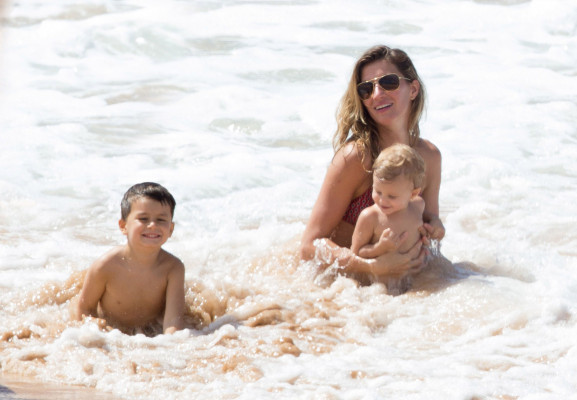 Gisele Bundchen pic #689635