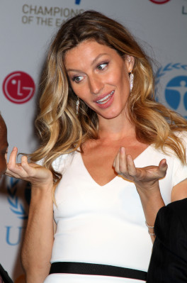 Gisele Bundchen pic #378476