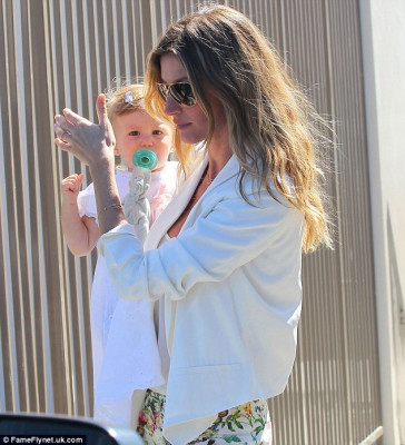 Gisele Bundchen pic #678776