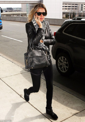 Gisele Bundchen pic #685070