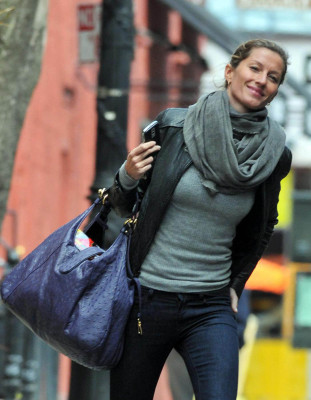 Gisele Bundchen pic #147996