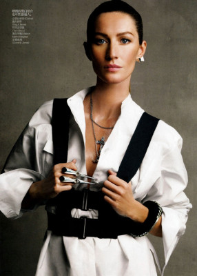 Gisele Bundchen pic #326822