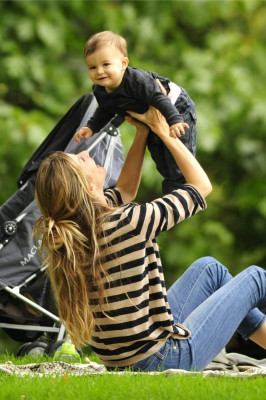 Gisele Bundchen pic #376897