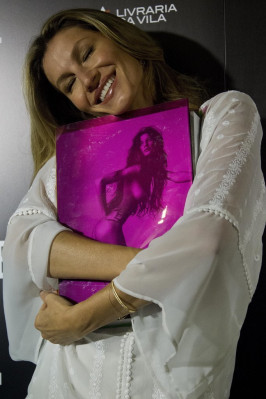 Gisele Bundchen pic #810040