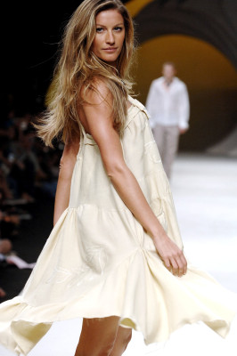 Gisele Bundchen pic #59510