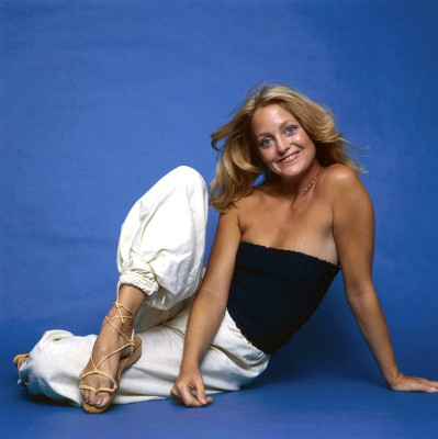 Goldie Hawn pic #72032