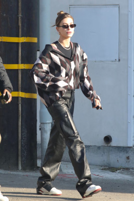 photo 16 in Hailey Baldwin gallery [id1279766] 2021-11-14 00:00:00