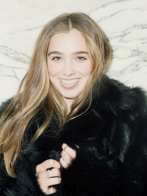 Haley Lu Richardson pic #1180496