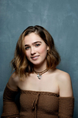 photo 14 in Haley Lu Richardson gallery [id912297] 2017-02-27 00:00:00