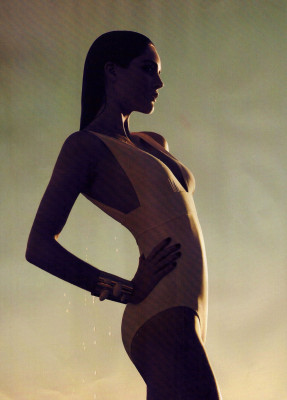 Hilary Rhoda pic #100984