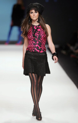 Hilary Rhoda pic #300003