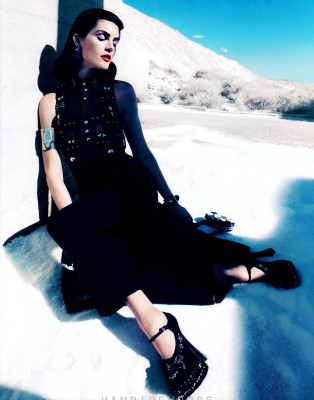 Hilary Rhoda pic #522141