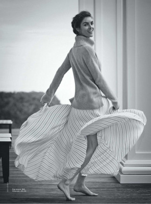 Hilary Rhoda pic #695916