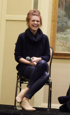 Holland Roden pic #749566