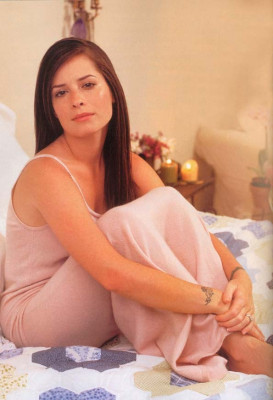 Holly Marie Combs pic #30085
