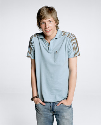 photo 3 in Hunter Parrish gallery [id564362] 2013-01-04 00:00:00