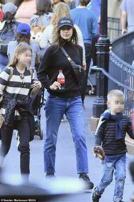 Irina Sheik pic #1092375