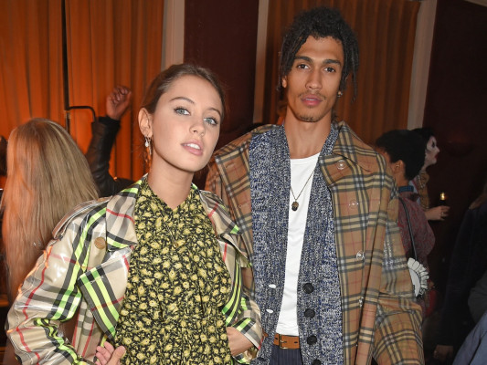 Iris Law pic #993488