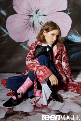Iris Law pic #909366