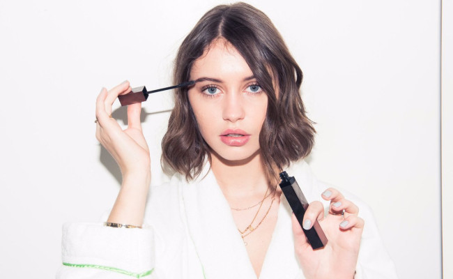 Iris Law pic #918141
