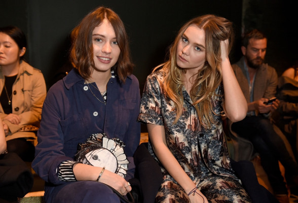 Iris Law pic #917446
