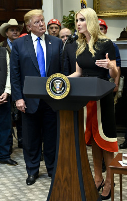 Ivanka Trump pic #1144567