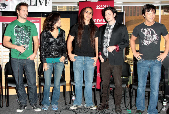 photo 14 in Jackson Rathbone gallery [id275636] 2010-08-06 00:00:00