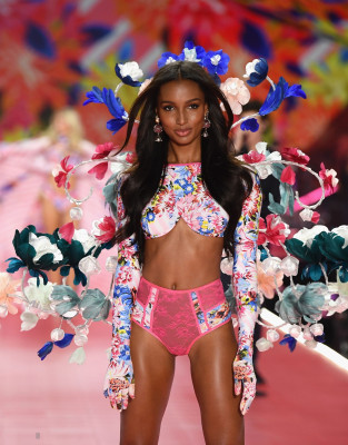 Jasmine Tookes pic #1081070
