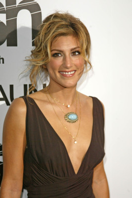 photo 27 in Jennifer Esposito gallery [id1026156] 2018-04-04 00:00:00